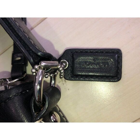 Coach Swingpack Soho Solid Black Leather Crossbody Messenger Strap Bag - Picture 3 of 3